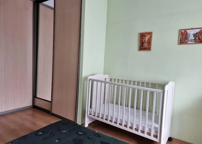 City Inn 3 Bedrooms Apartment Next To Dom Square