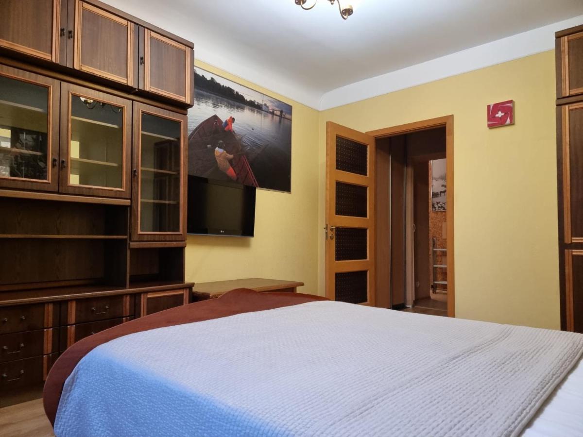 Apartamento 3 Bedrooms Next To Dom Square *