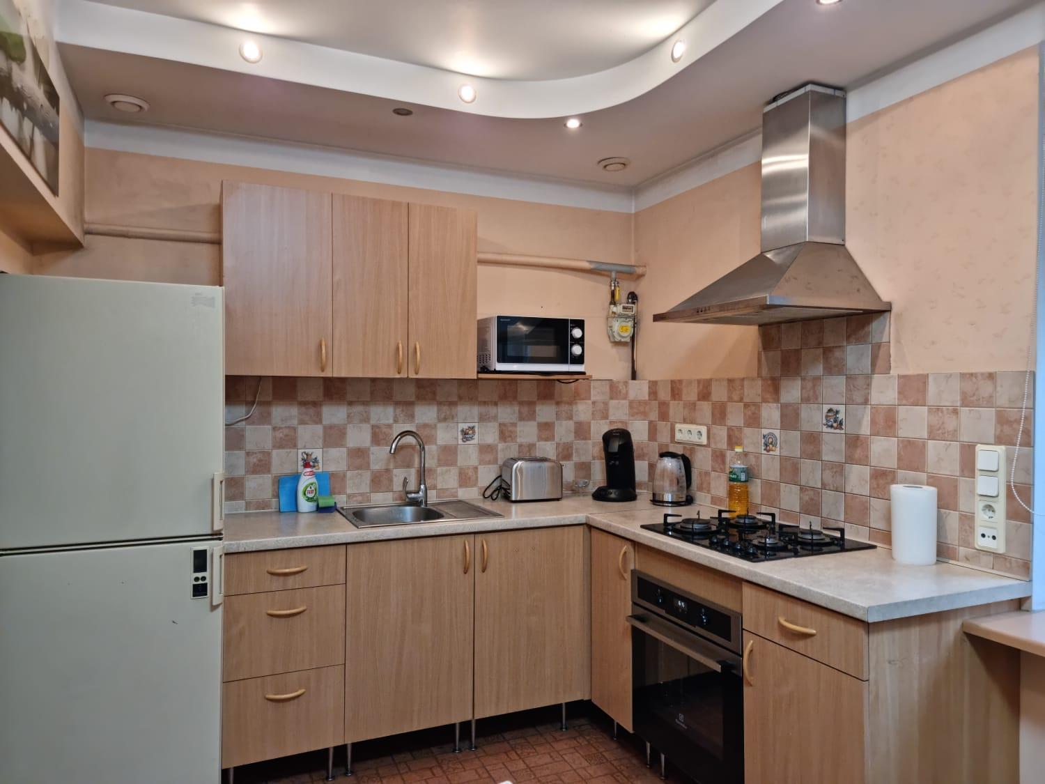 3 Bedrooms Next To Dom Square 里加